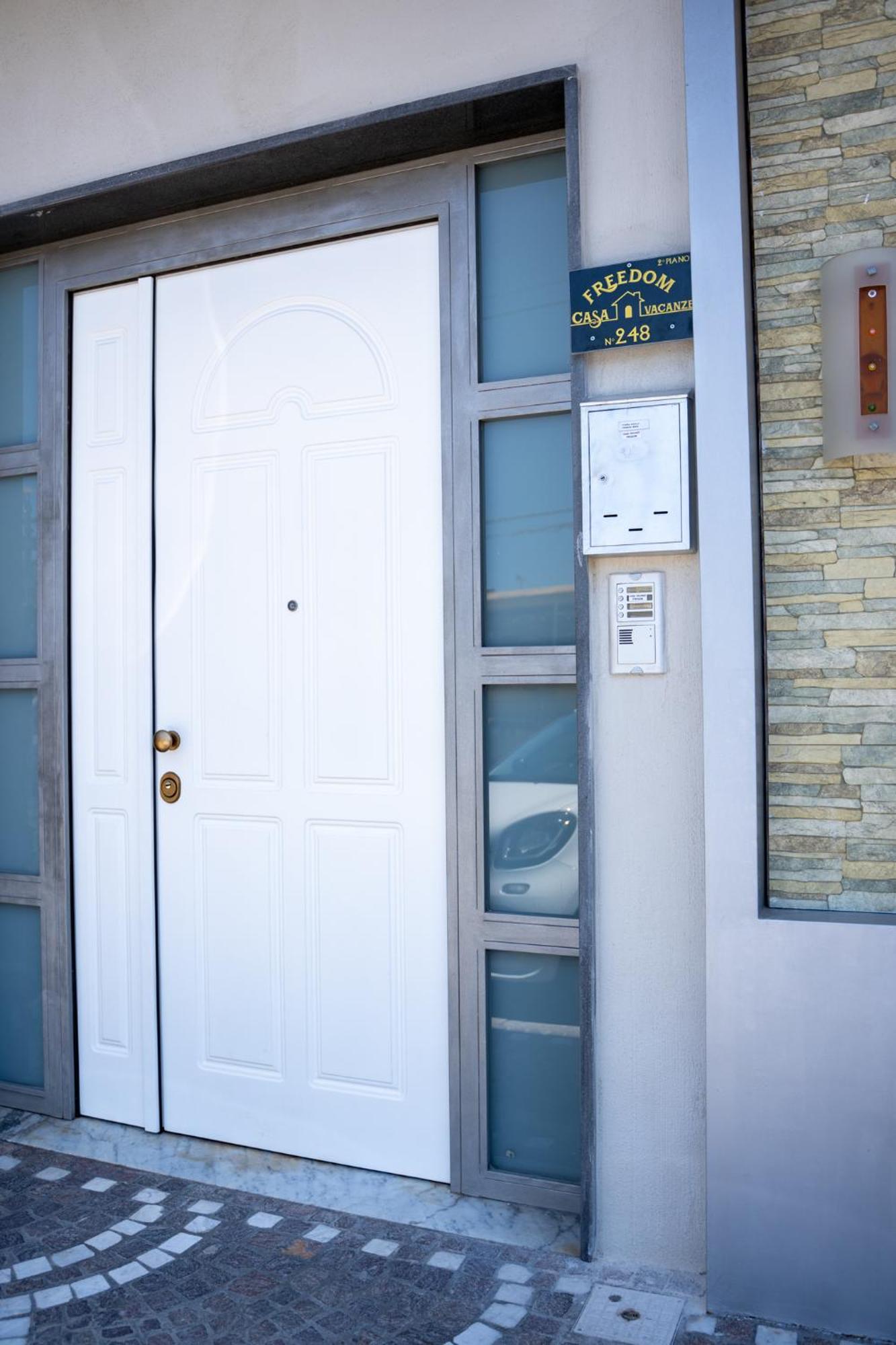 Ferienwohnung Freedom SantʼAntonio Abate Exterior foto